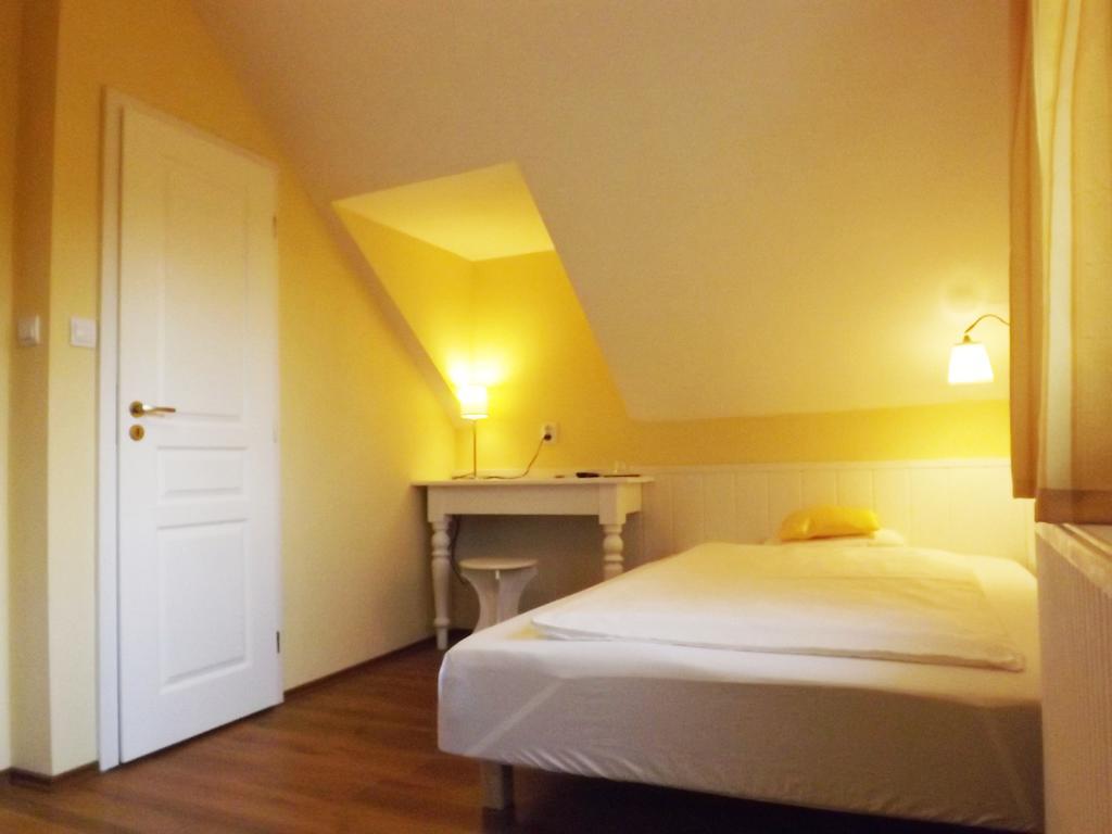 Villa Sipeky Senec Room photo